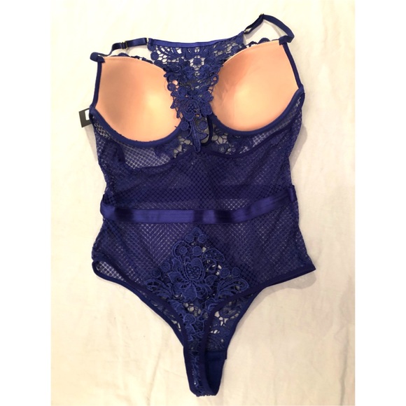 Fredericks Lace Teddy - Picture 5 of 7